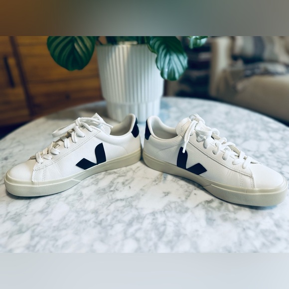 VEJA Campo Women’s Sneakers EU size 37.5/US size 6.5/ Extra White//Black - Picture 4 of 11